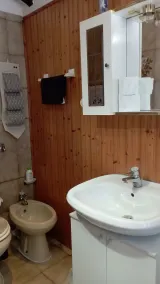 Accomodation With two Beds in the Historic Center of Ciriè - Bad