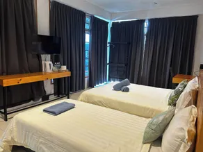Riverbank Dungun Guesthouse & Cafe - Ausblick vom Zimmer