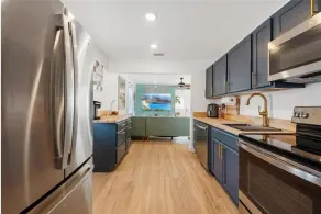 Coastal Comfort 2BR Getaway St Pete - Eigene Küche