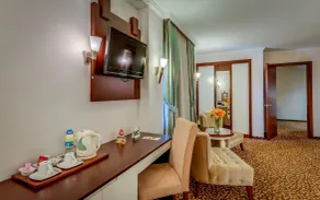 Best Western Plus Khan Hotel - Room