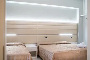 Hotel Mediterraneo - Room