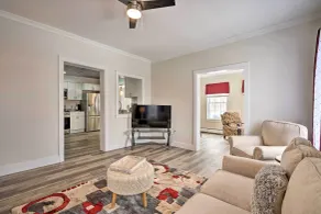 Dog-friendly Downtown Auburn Vacation Rental! - Interiör