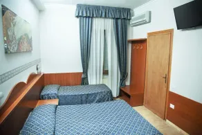 Camp's Hotel - Camera