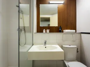 Greet Hôtel Villeneuve la Garenne - Bathroom