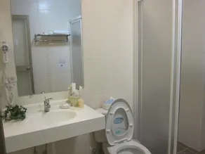 Sweet Home 101 - Bathroom