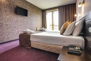 Budapest Hotel - Free Parking - Room