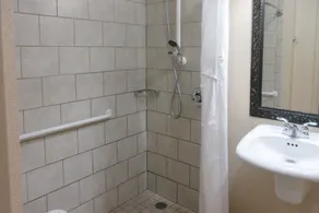Quality Inn Oneonta Cooperstown Area - Salle de bain