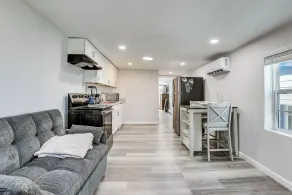 Prime I-10/610 Access! Houston Home Base - Interior