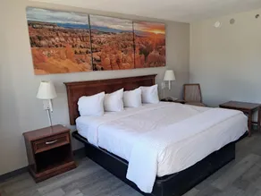Days Inn by Wyndham Safford, AZ - Room