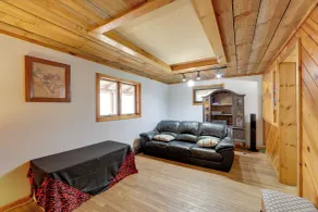 Love Shack Retreat: Cabin w/ Deck & Yard! - Innenbereich