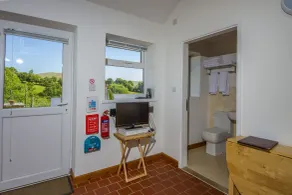 The Little Bunk House - Living area