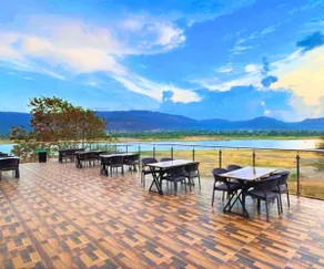 Sizzle Bay Resort - Restaurant