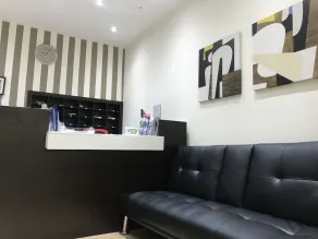 Elikon - Reception