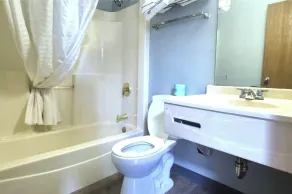  Kings Inn By OYO Calumet Park I-57 - Salle de bain