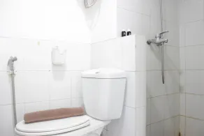 Homey 3BR Apartment at The Jarrdin Cihampelas - Salle de bain