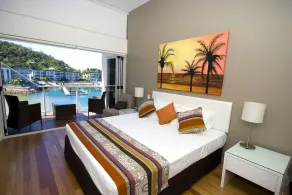 Beachside Magnetic Harbour Apartments - Chambre