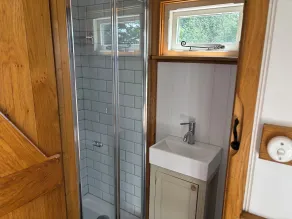 Shepherd Hut 1 - Salle de bain
