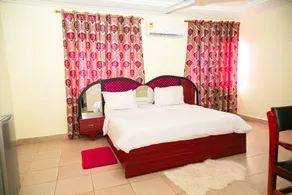 HILLS HAVEN HOTEL - Room