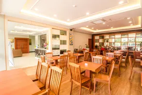 Blitz Hotel Batam Centre - Restaurant