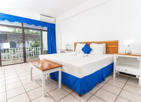  Sand And Tan Beach Hotel - Chambre