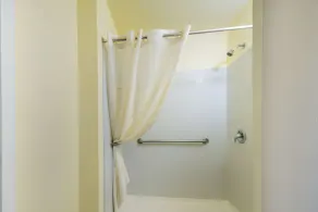 Americas Best Value Inn Santa Rosa - Salle de bain