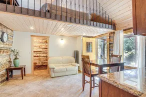 Bryce Canyon Basecamp: Historic Homesteader Cabin - Innenbereich