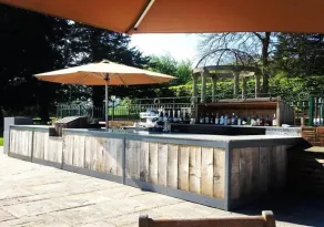 Weston Hall - Piscine