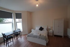 Arbourfield Lodge | Serviced Accomodation  - Chambre