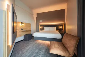 Moxy Bucharest Old Town - Room