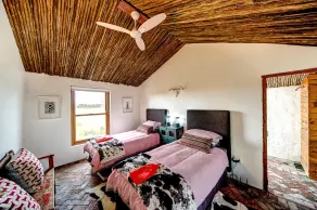 !Khwa ttu - Room