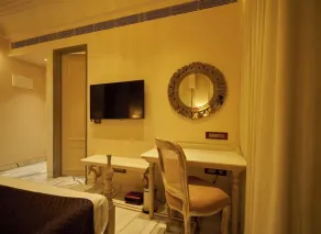 Ananth Aravali Resort & Amusement Park - Chambre