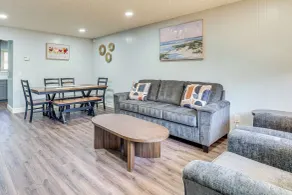 Apt 1 Mi to Monterey State Beach! Bring Your Pets - Interiør