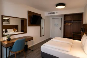Lillys Hotel München-Unterschleißheim  - Værelse