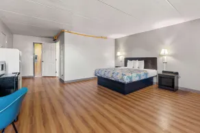 Motel 6-Decatur, GA - Room