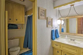 Private Home w/ Hot Tub & Patio Near Dtwn Tulsa - Interiør