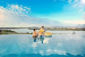 RHM Luxury Hotel and Suite  - Piscine