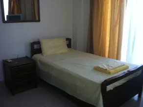 Zakos Court Apartments - Zimmer