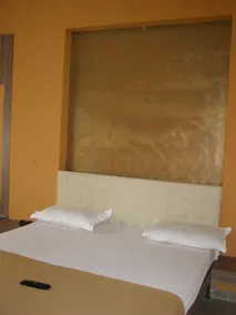 Hotel Sanai Residency - Chambre