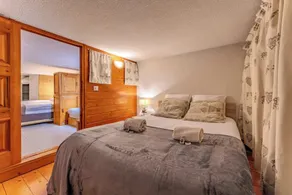 Duplex authentique 6 pers au cœur de Val Thorens avec balcon, local à ski, et box en option - Værelse