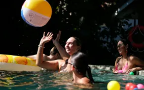 Mad Monkey Dumaguete - Piscine