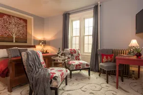 Gothic Eves Inn and Spa Bed and Breakfast - Rum