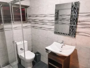 Sky Suites East Legon - Bathroom