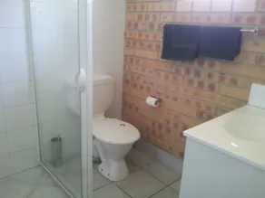 Tiaro Motor Inn - Baño