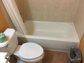 Travelodge by Wyndham Bay Shore Long Island - Salle de bain