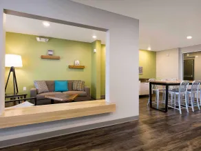 WoodSpring Suites Southington - Lobby