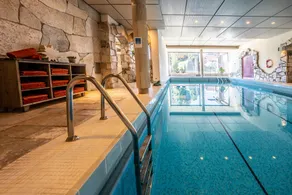 Alpenjuwel Parkhotel Wallgau 4 Sterne Superior Genusshotel mit Spa feinster Kulinarik & Golf Ihr Rückzugsort inmitten der Alpen mit Tradition und Eleganz - Pool