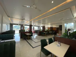 Atithi Executive Lodging - Restaurant