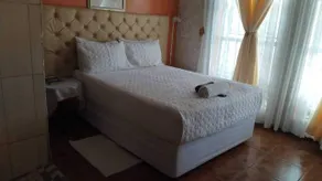 Diphororo guest house - Room