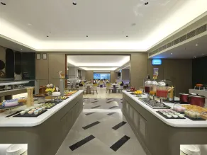 Vivanta Vijayawada, MG Road - Restaurant