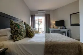 The Ridge Guesthouse - Room